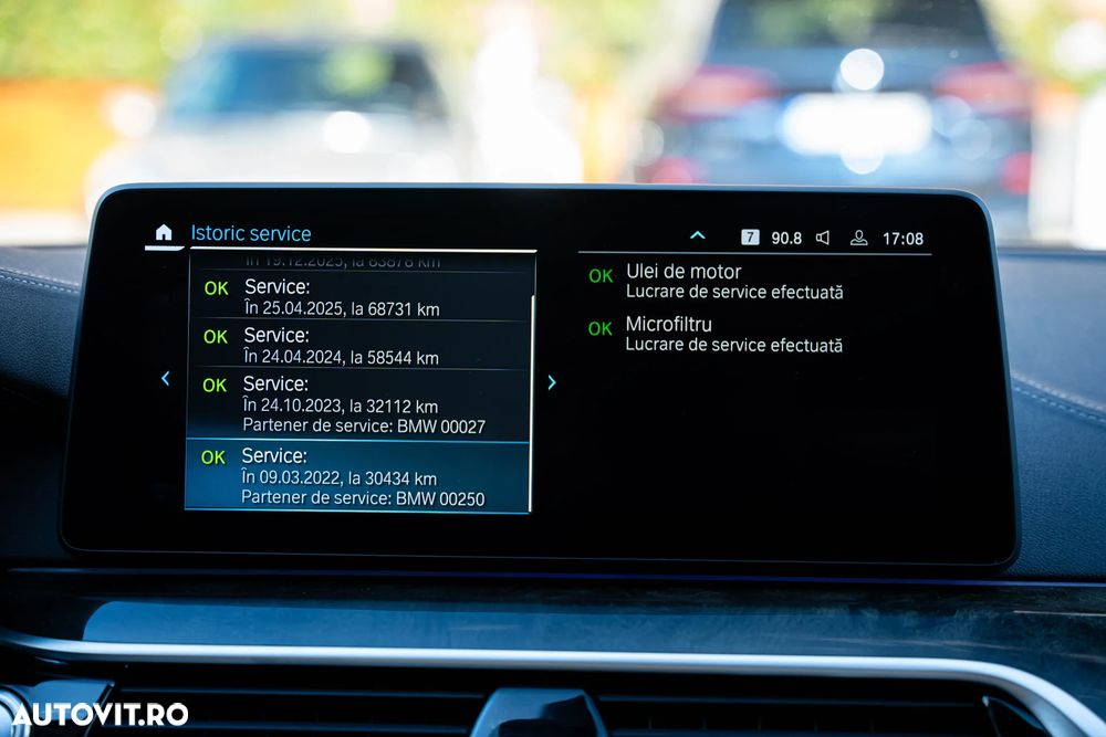 BMW Seria 5 530e xDrive AT PHEV - 28