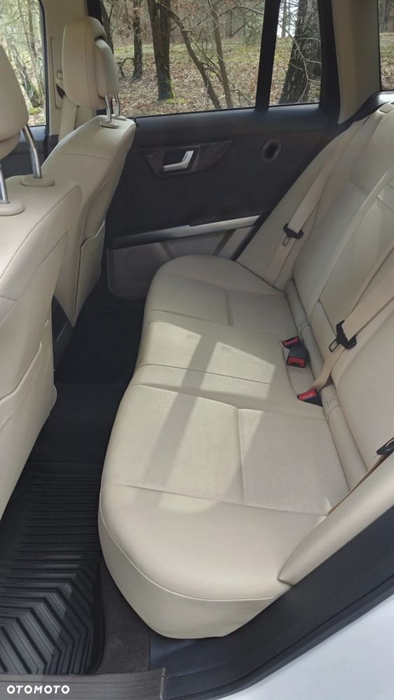 Mercedes-Benz GLK 350 4Matic (BlueEFFICIENCY) 7G-TRONIC - 13