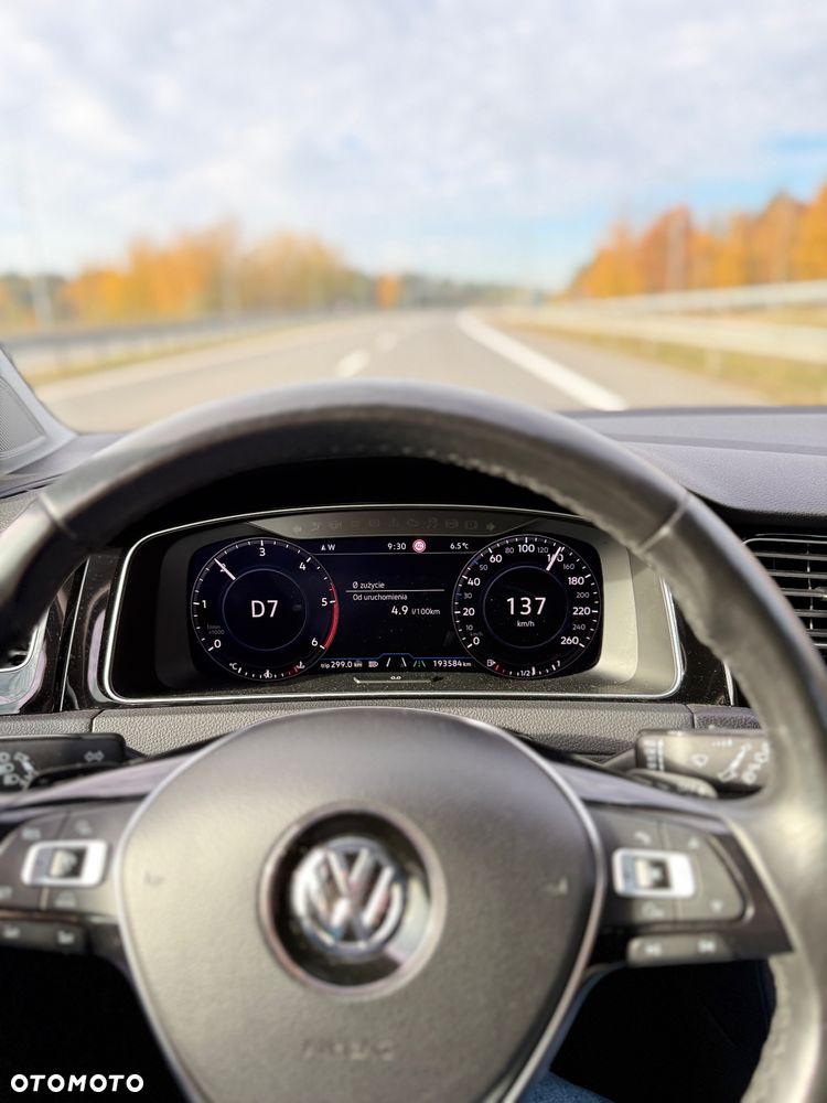 Volkswagen Golf 2.0 BlueTDI DSG Highline - 36