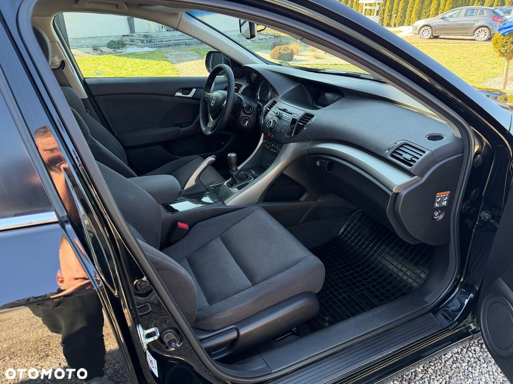 Honda Accord 2.0 Lifestyle - 29