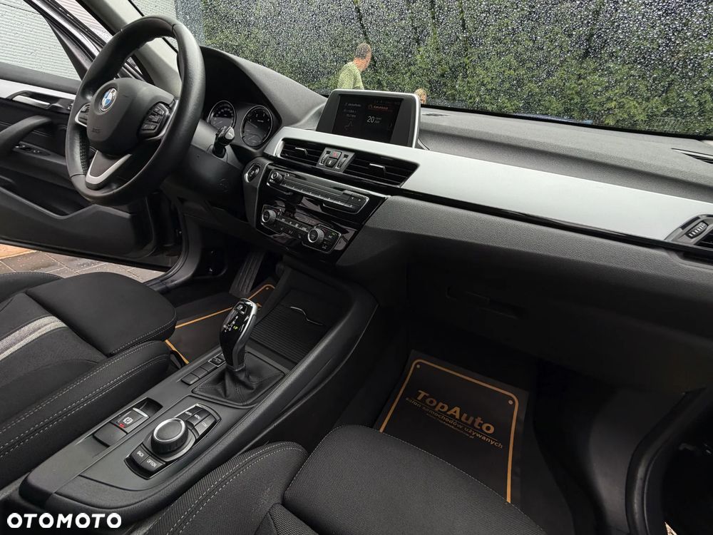 BMW X1 sDrive18d Advantage - 16