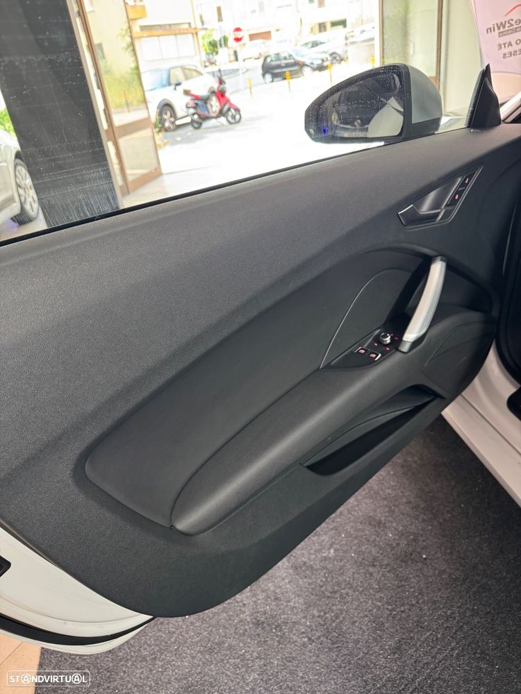 Audi TT Coupé 2.0 TFSI quattro S tronic - 7