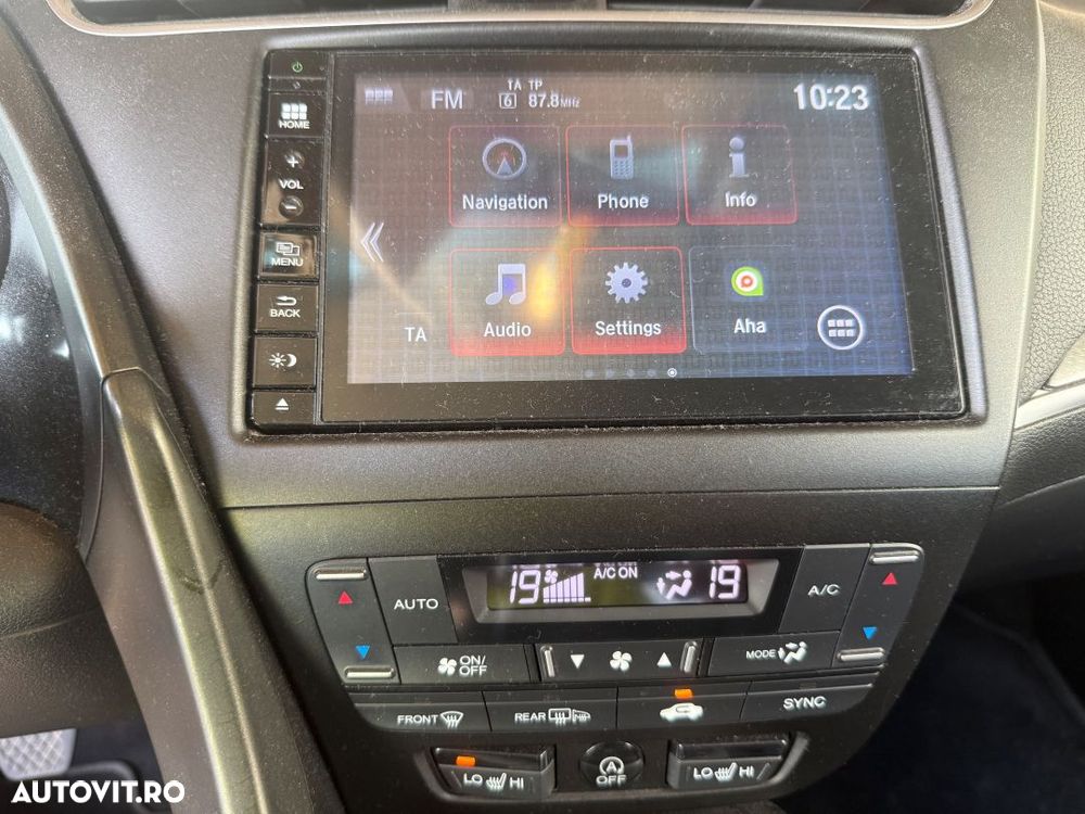 Honda Civic 1.4 i-VTEC MT Comfort - 8