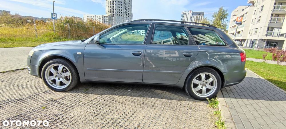 Audi A4 Avant - 8