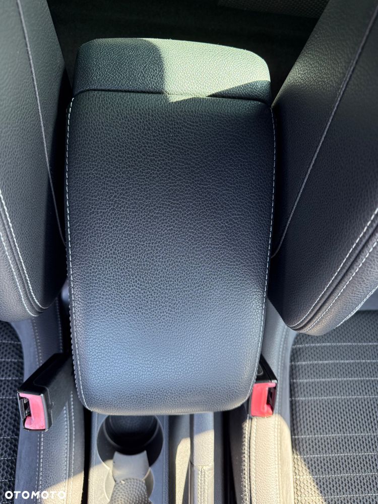 Volkswagen Scirocco 1.4 TSI Edition - 24