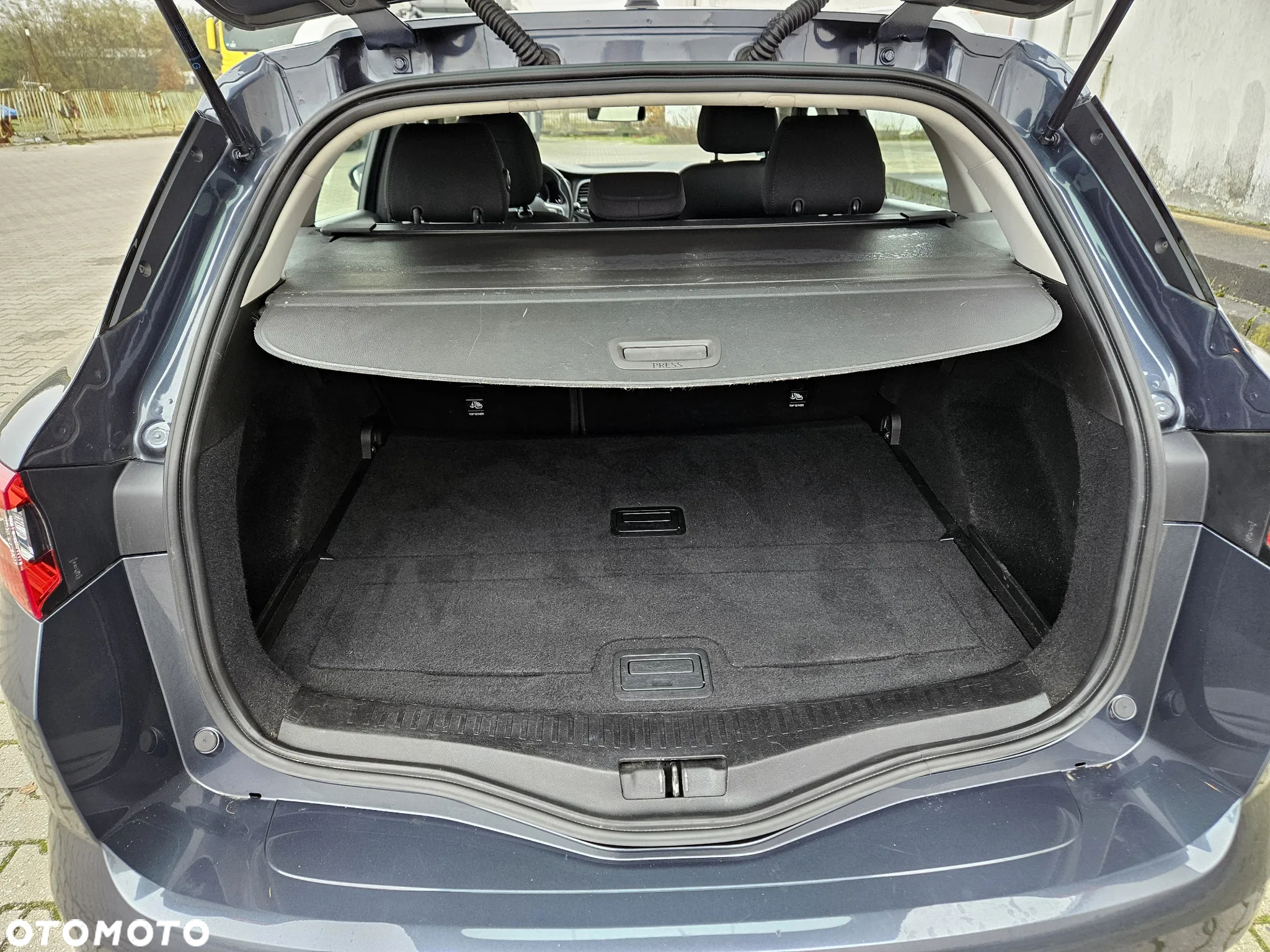 Renault Megane 1.5 dCi Energy Bose EU6 - 15