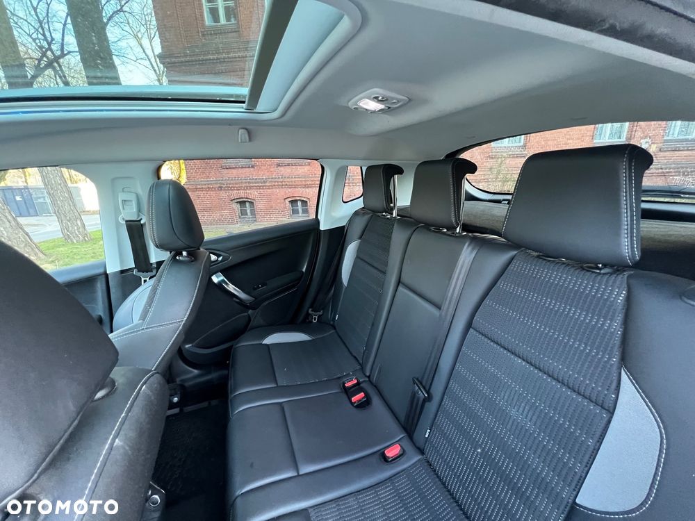 Peugeot 2008 1.6 BlueHDi Allure - 8