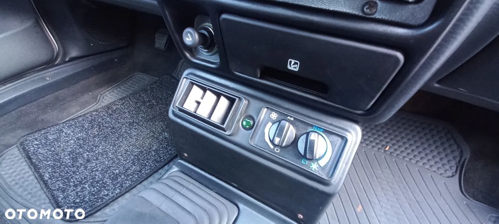 Ford Orion 1.4 CL - 12