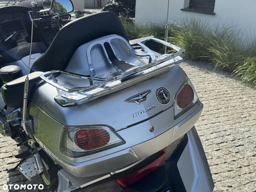 Honda GL - 27