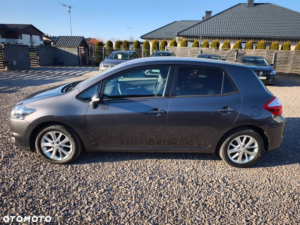 Toyota Auris 1.6 Luna - 3