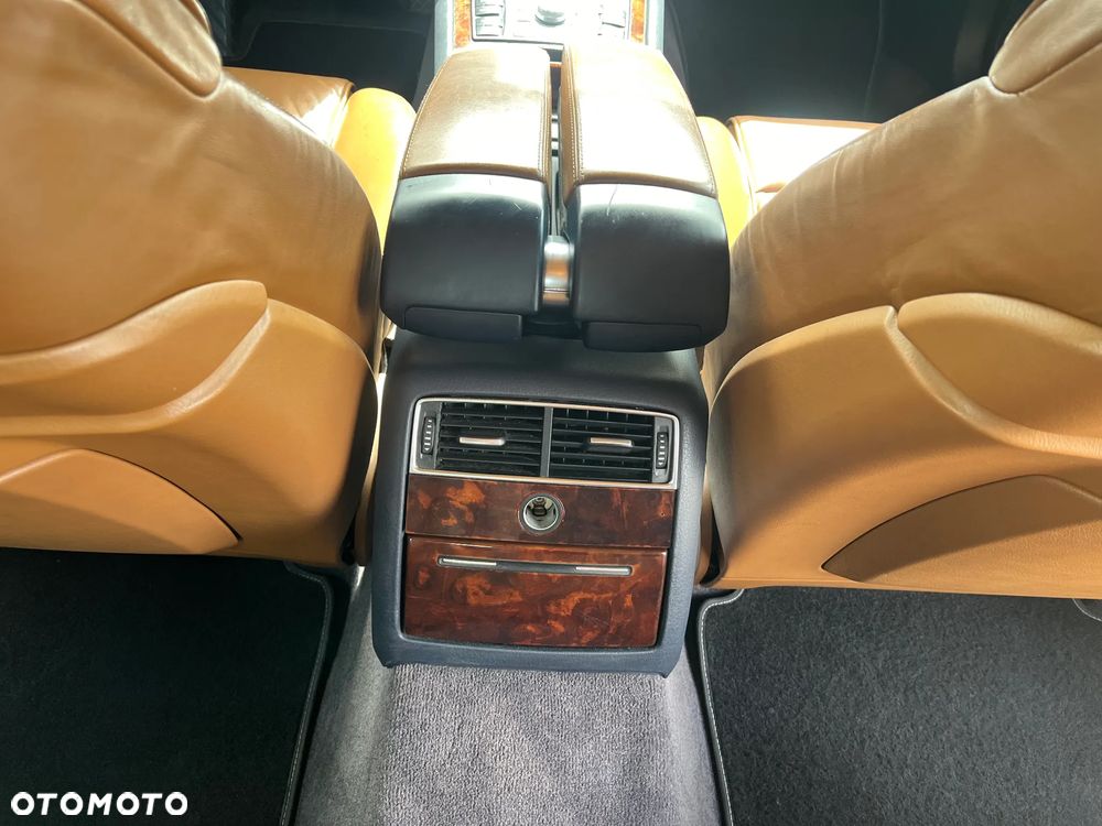 Audi A8 - 21