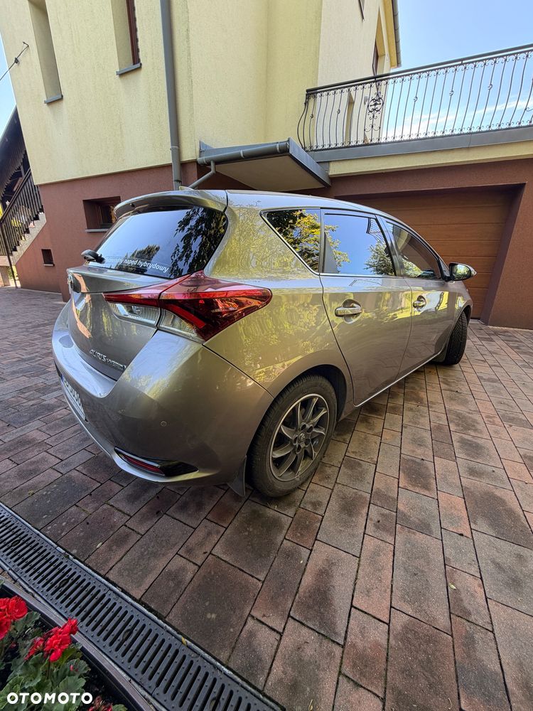 Toyota Auris - 4