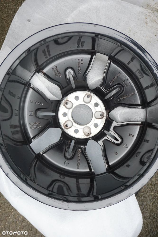 Mercedes 5x112 18 8,5J et56 A2054028300 - 4