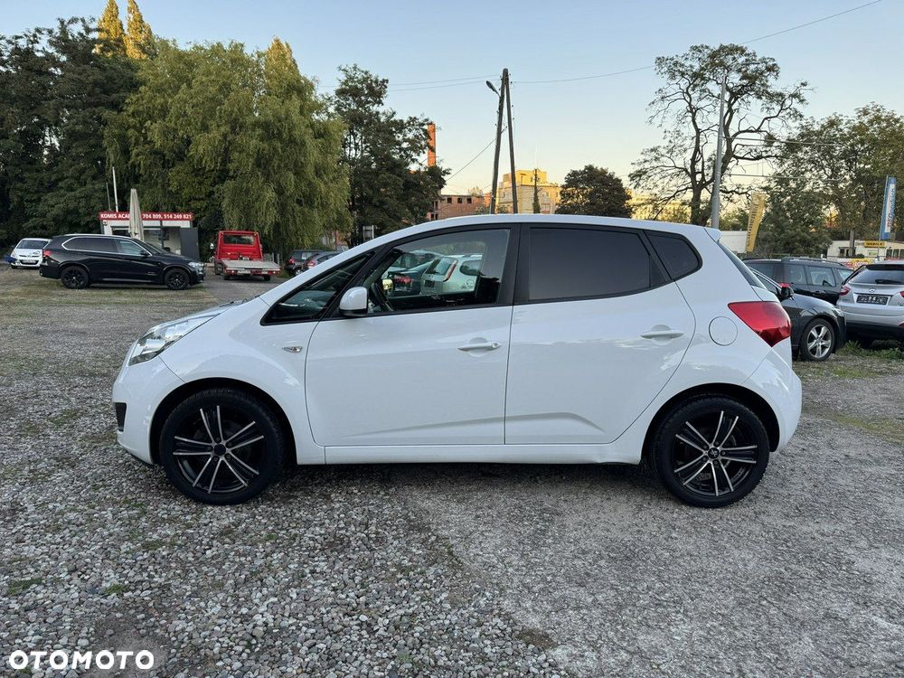 Kia Venga - 37