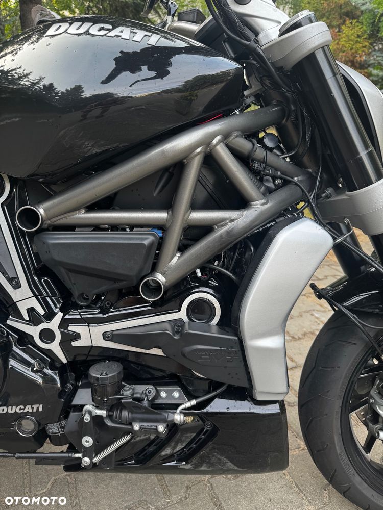 Ducati Diavel - 16