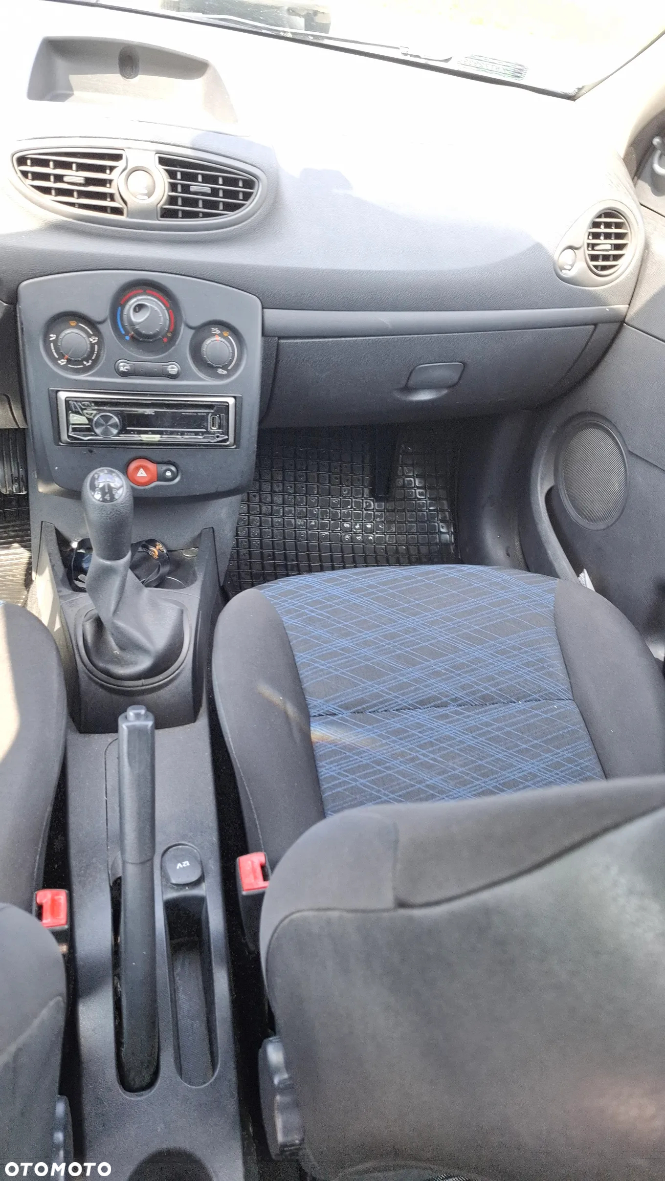 Renault Clio 1.2 16V Authentique - 19