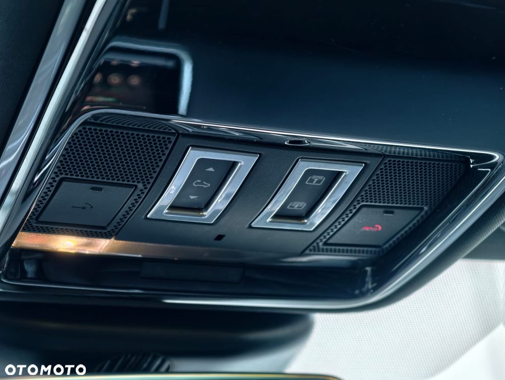 Land Rover Range Rover Velar 2.0 Si4 GPF R-Dynamic - 38