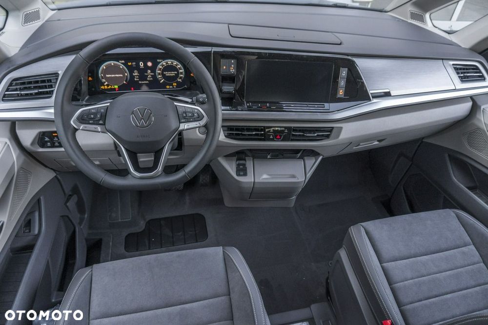 Volkswagen Multivan - 10