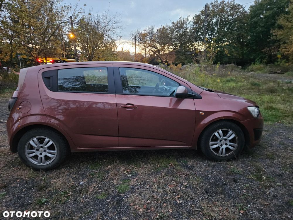 Chevrolet Aveo - 31