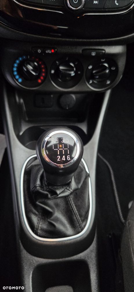 Opel Corsa 1.4 16V Innovation - 31