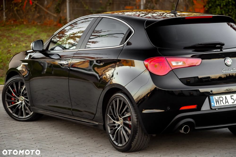 Alfa Romeo Giulietta 1750 TBi Quadrifoglio Verde - 8