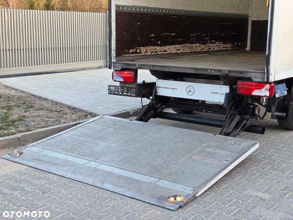 Mercedes-Benz Sprinter - 34