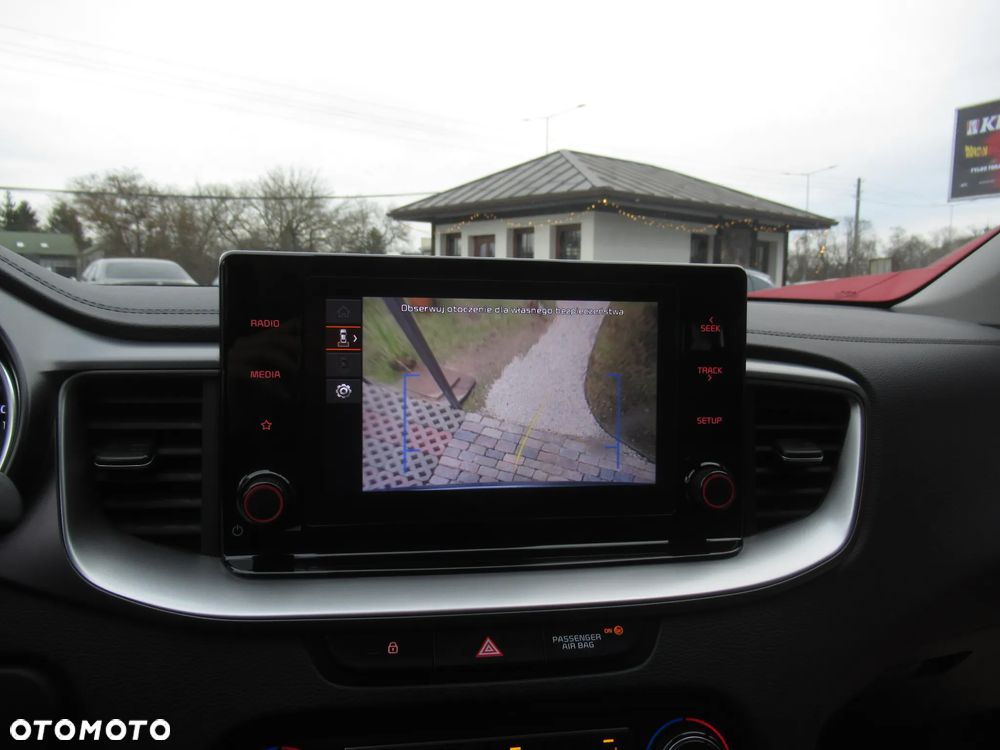 Kia Ceed 1.5 T-GDI M - 20