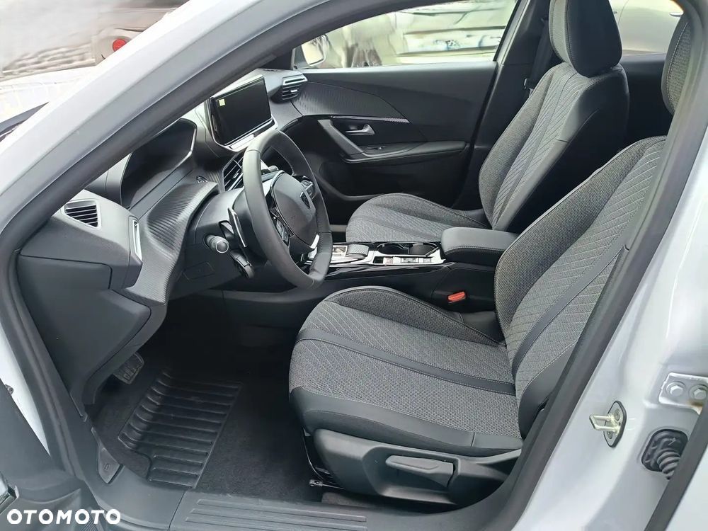 Peugeot 2008 PureTech mHEV Allure e-DCS6 - 9