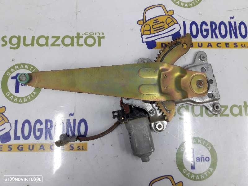 ELEVADOR TRASEIRO ESQUERDO TOYOTA LAND CRUISER J9 - 1