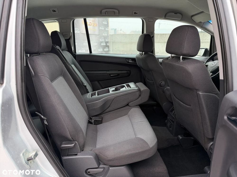 Opel Zafira 1.8 Enjoy - 11