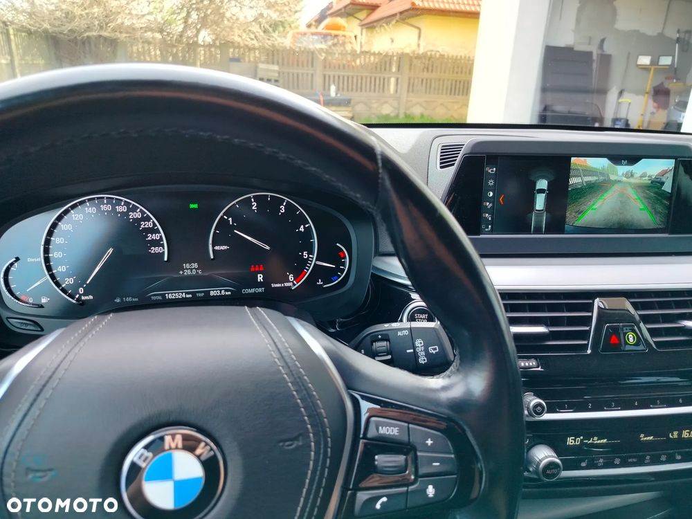 BMW Seria 5 520d xDrive Sport - 15