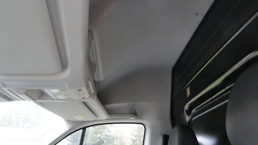 Volkswagen CRAFTER - 19