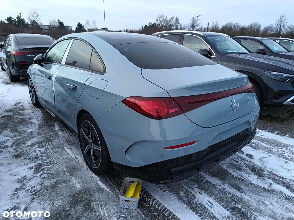 Mercedes-Benz CLA - 4