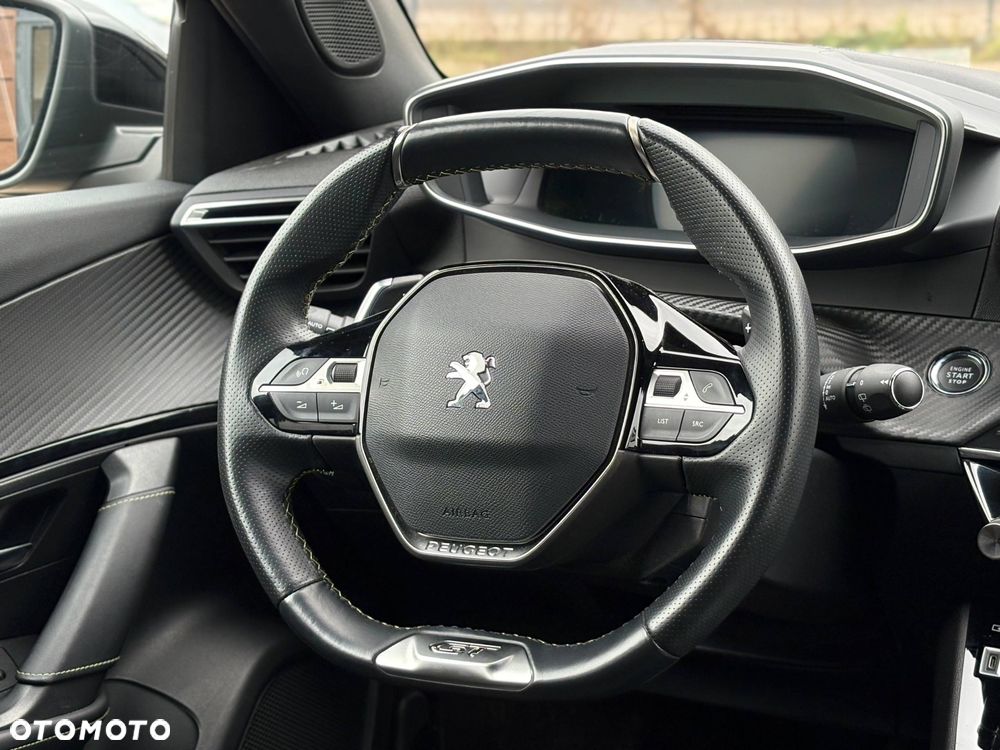 Peugeot 2008 PureTech 130 EAT8 GT - 20