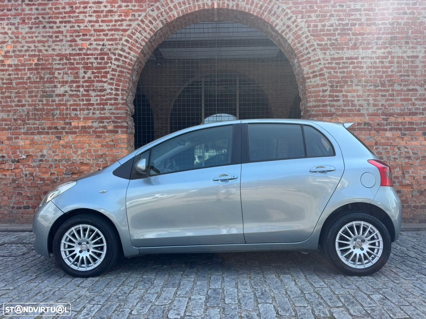 Toyota Yaris 1.4 D-4D AC - 4