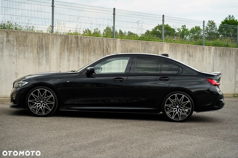 BMW Seria 3 320d xDrive mHEV M Sport sport - 3