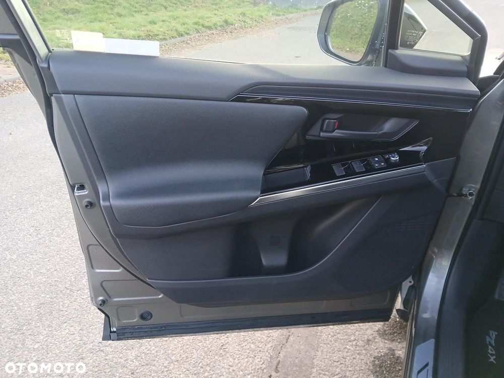 Toyota bZ4X 71.4kWh 4x4 Prestige - 37