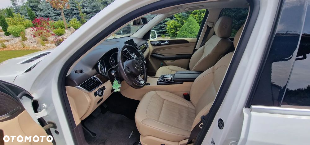 Mercedes-Benz GLE - 11