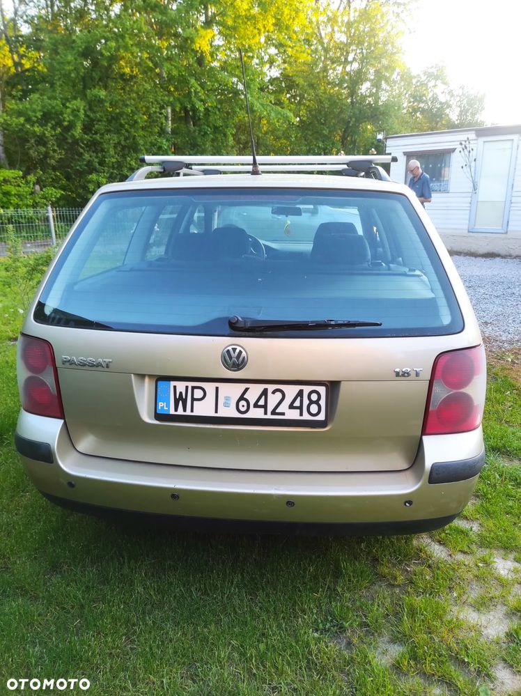 Volkswagen Passat 1.8T Basis - 6
