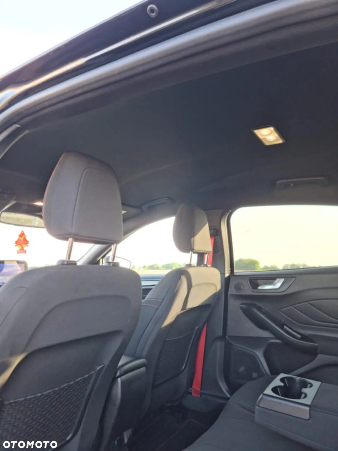 Ford Focus 1.0 EcoBoost mHEV ST-Line X - 14