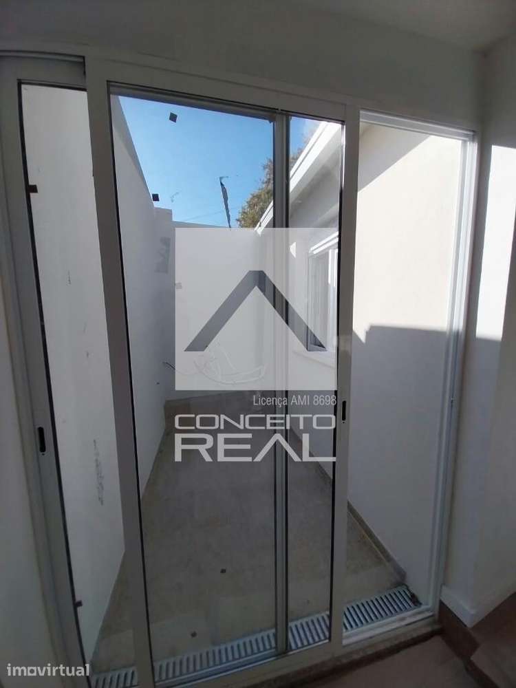 Moradia T3 Totalmente Renovada – Vilar do Paraíso, Vila Nova de Gaia - Grande imagem: 3/17