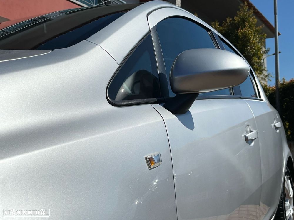 Opel Corsa 1.2 Cosmo Easytronic 125g - 5