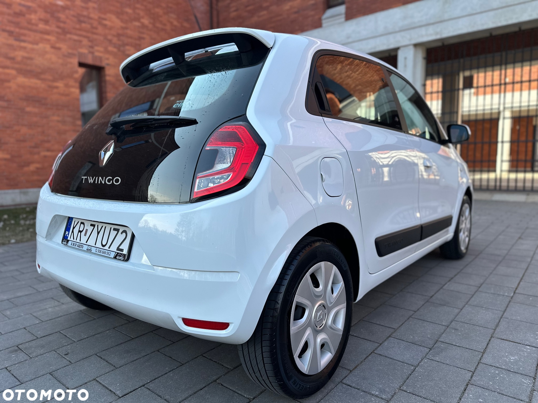 Renault Twingo SCe 70 Intens EU6 - 3