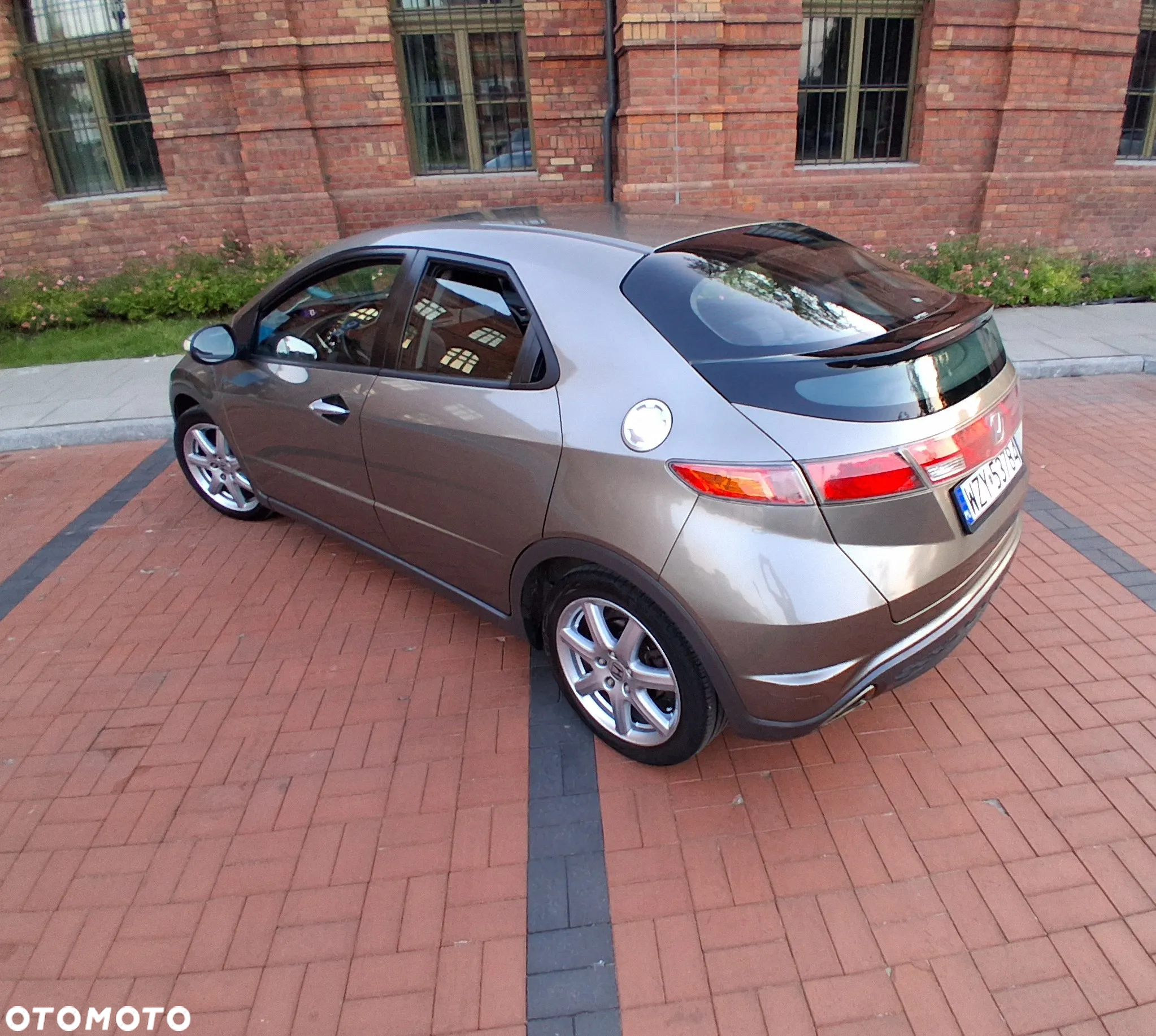Honda Civic 1.8 Comfort - 19