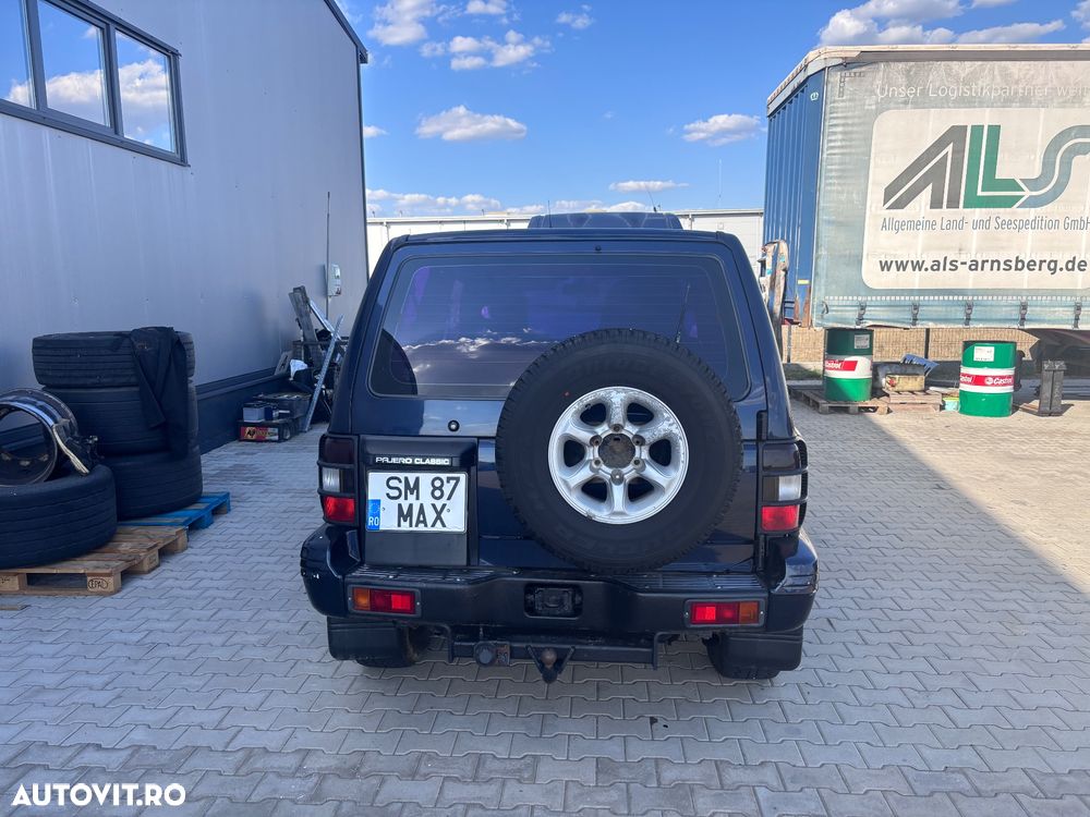 Mitsubishi Pajero Sport 2.5 TD Intense Piele + - 5