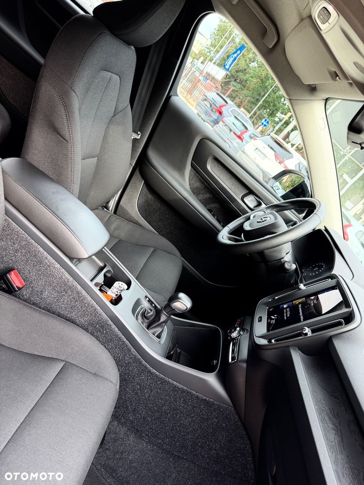 Volvo XC 40 T3 Momentum - 18