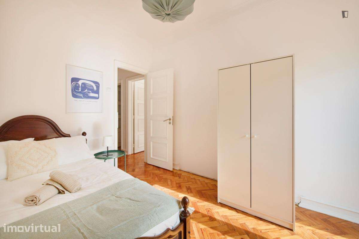 Quarto - localizado em Entrecampos Lisbon - Grande imagem: 3/41