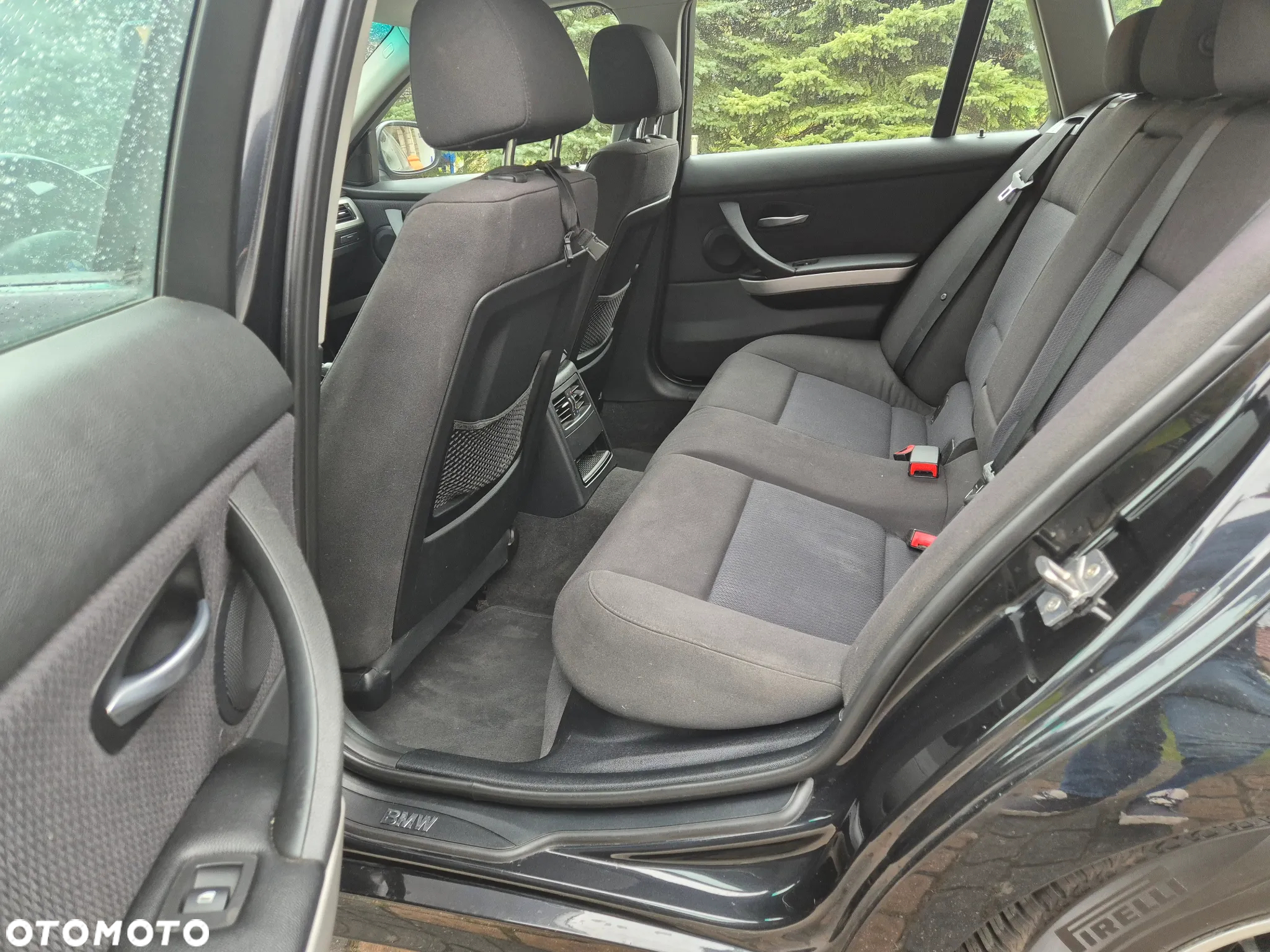 BMW Seria 3 320d - 27