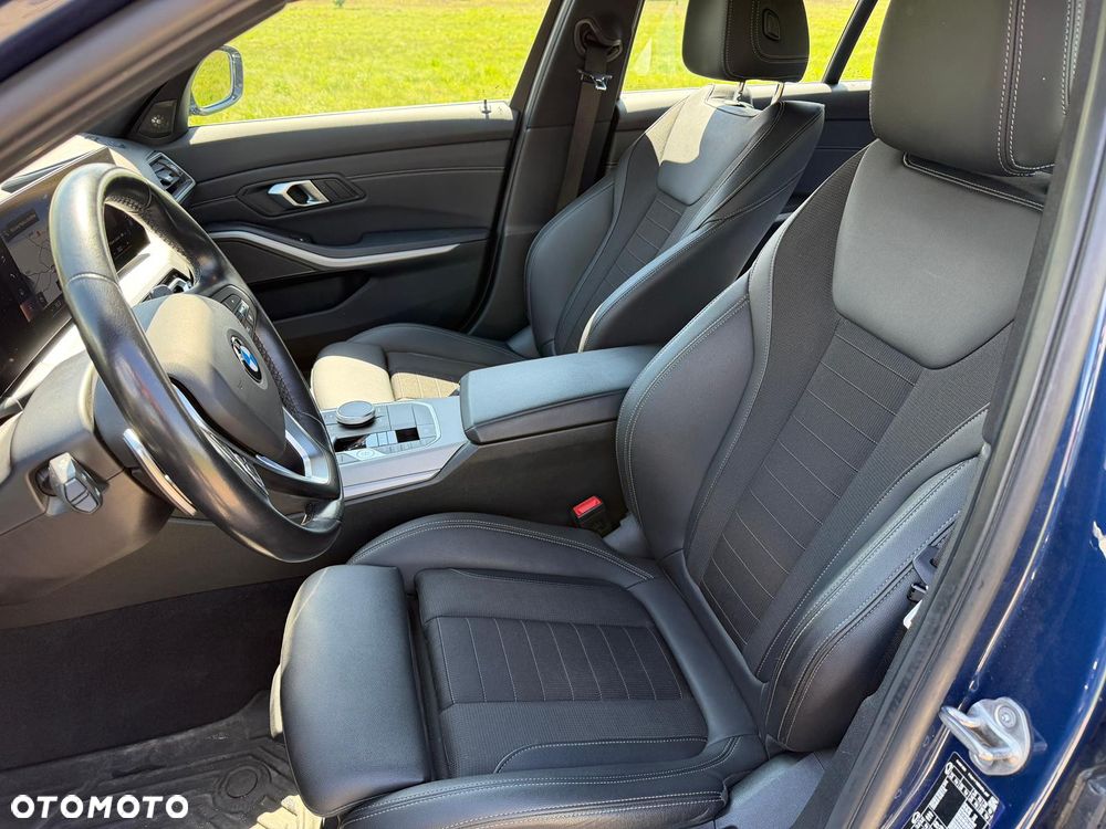 BMW Seria 3 320d Sport Line Shadow - 10