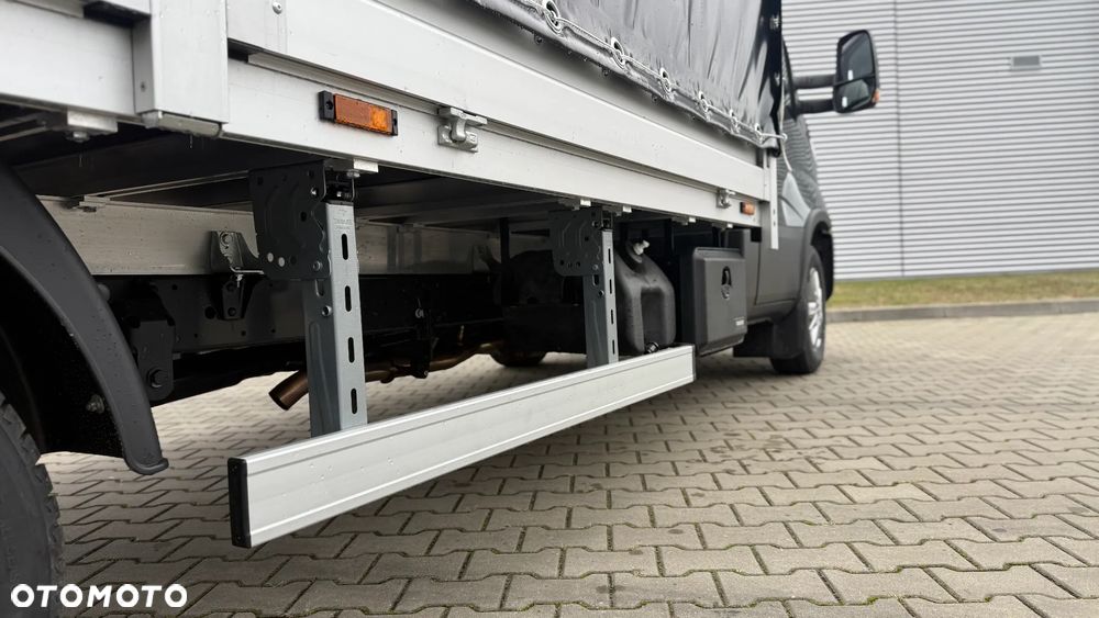 Iveco 35S18H 3.0 Diesel 180 KM Kontener z windą i kabiną sypialną D.Hollandia! - 17